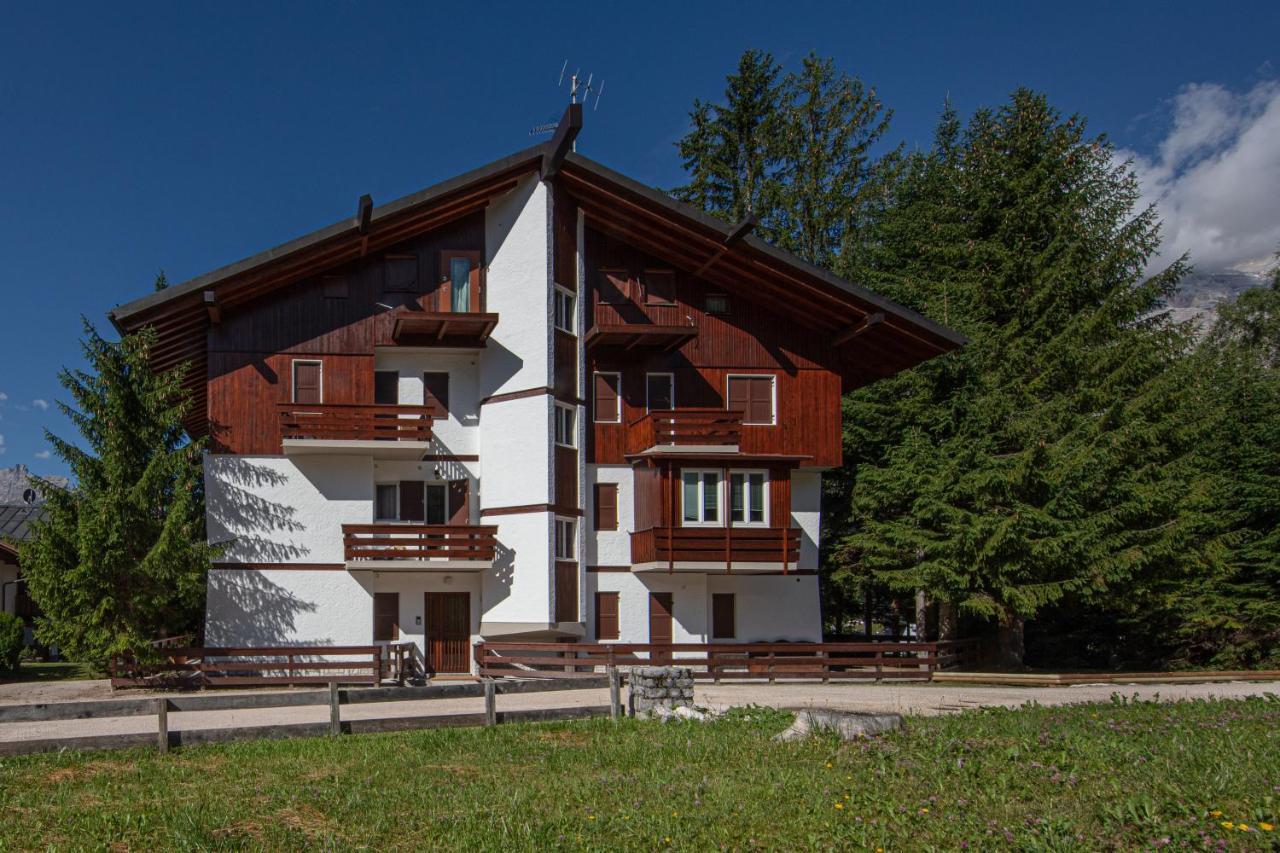 Cortina-House Apartment Cortina d'Ampezzo Luaran gambar